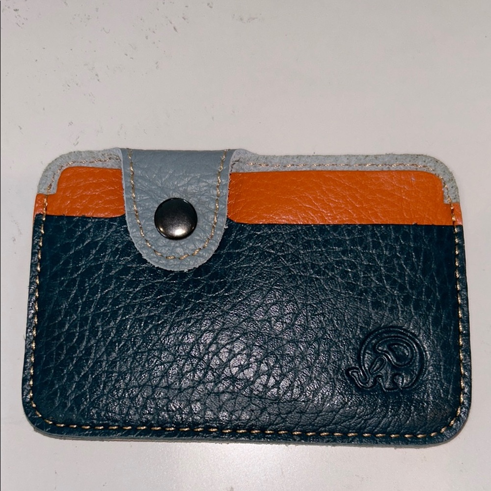 Genuine leather card wallet 2 slots snap button closure